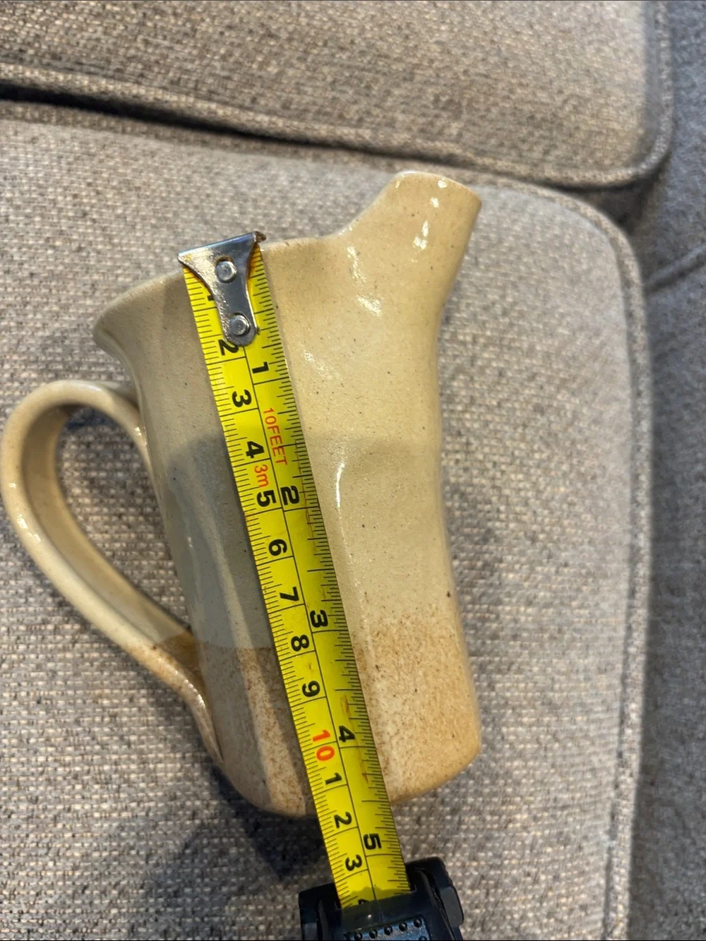 N/A beige stoneware